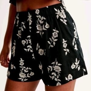 Abercrombie Fitch Linen Embroidered Shorts 2X/3X Black Floral Cottage Resort